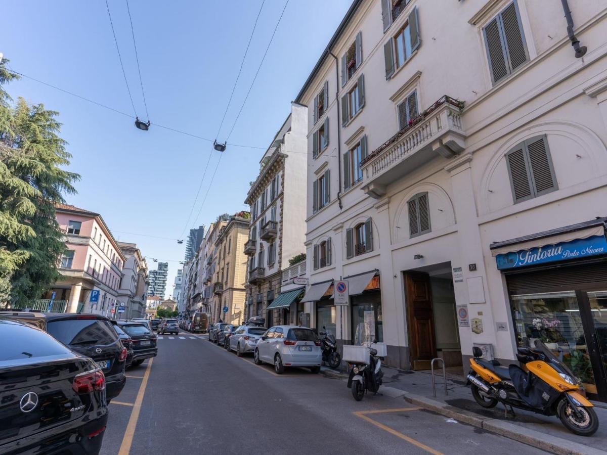 The Best Rent - Gorgeous Two-Bedroom Apartment In Porta Nuova District Milão Exterior foto