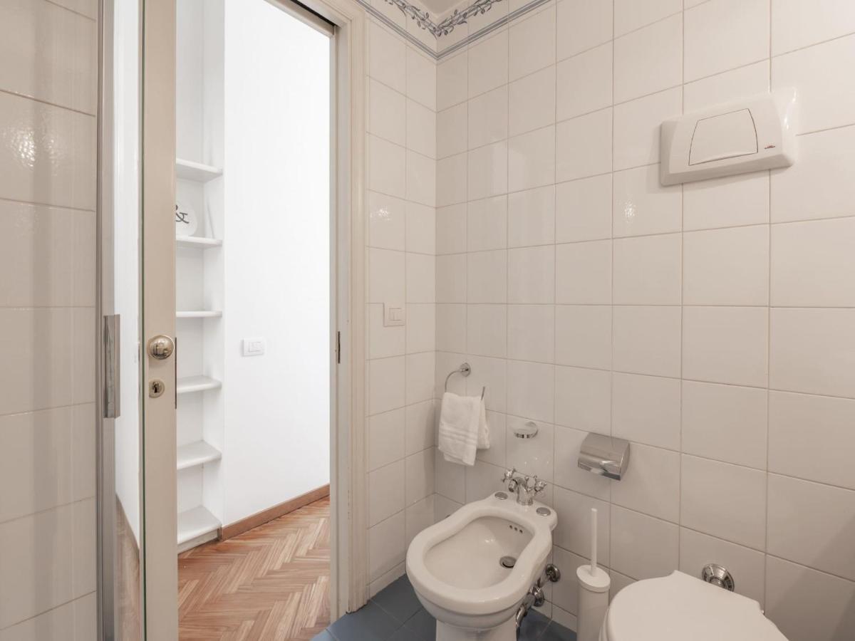 The Best Rent - Gorgeous Two-Bedroom Apartment In Porta Nuova District Milão Exterior foto