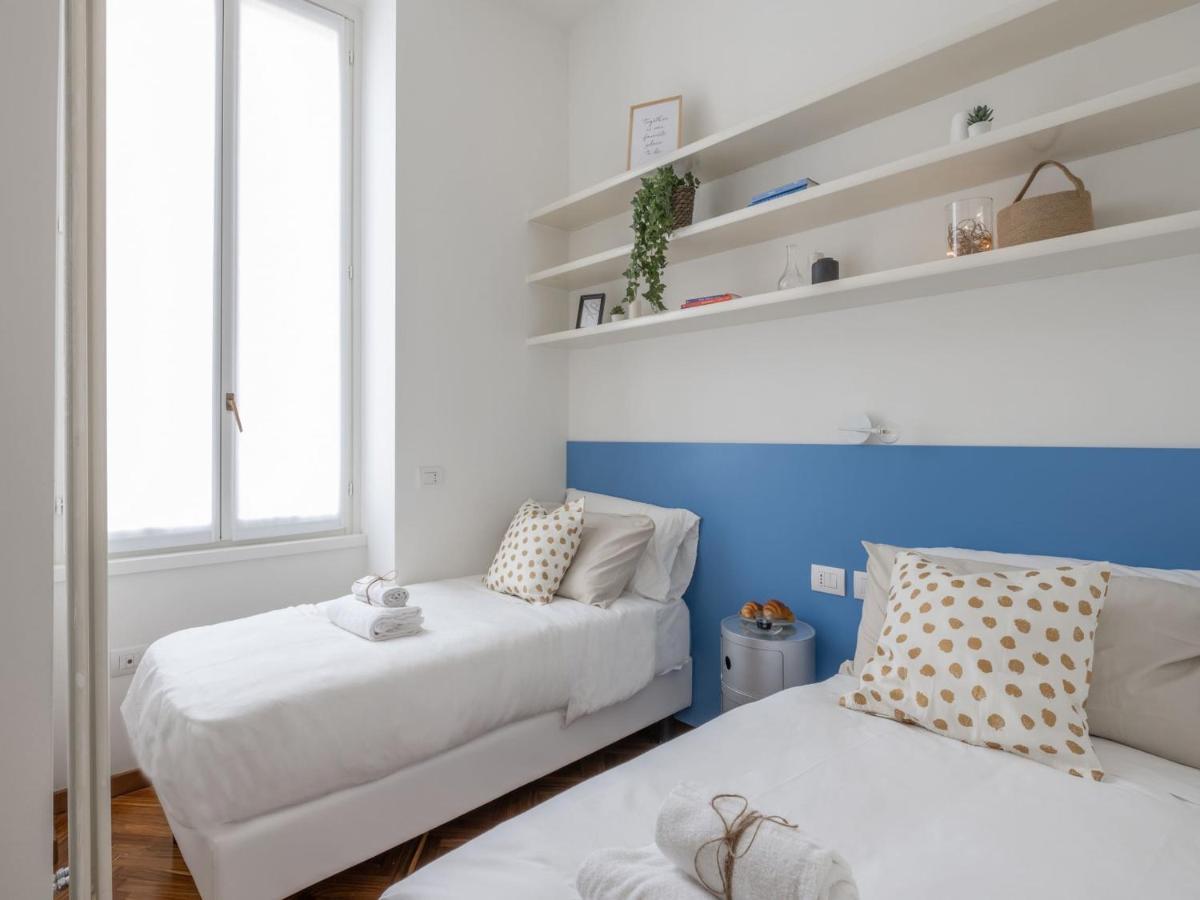 The Best Rent - Gorgeous Two-Bedroom Apartment In Porta Nuova District Milão Exterior foto